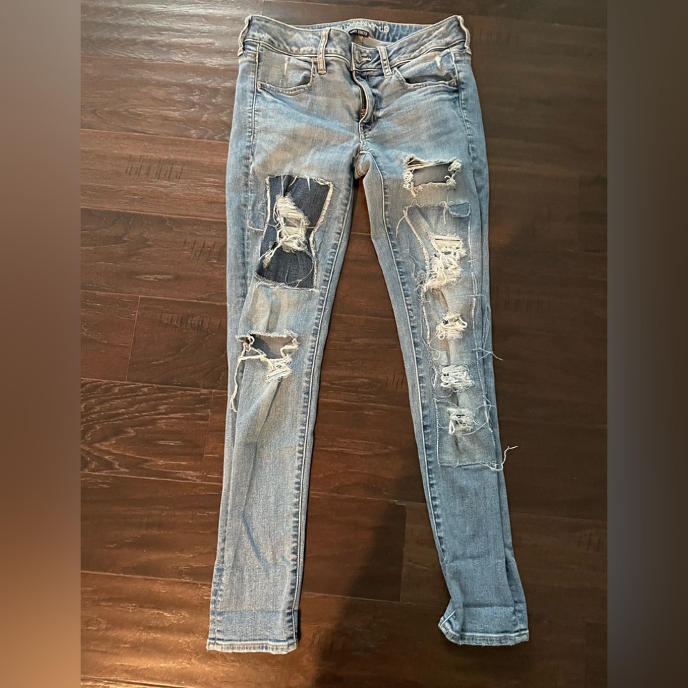 American Eagle Distressed skinny jeans